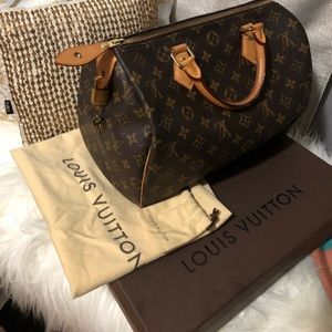 Louis Vuitton Speedy 30